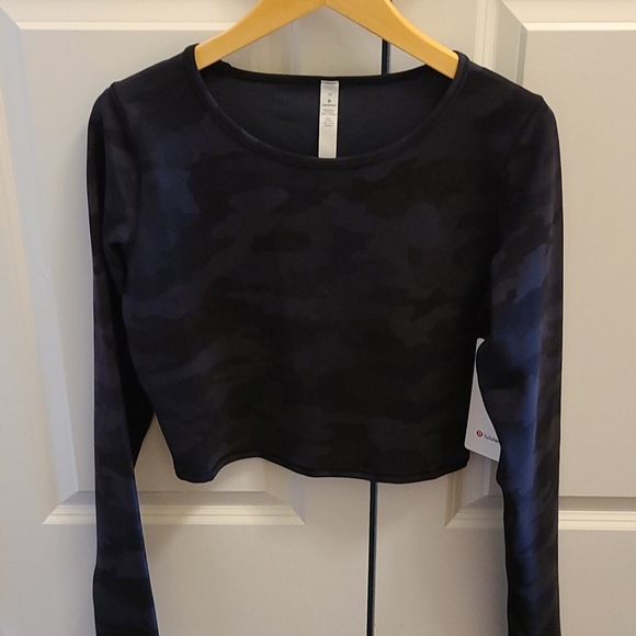 lululemon athletica Tops - Nwt! Lululemon wunder train cropped LS camo